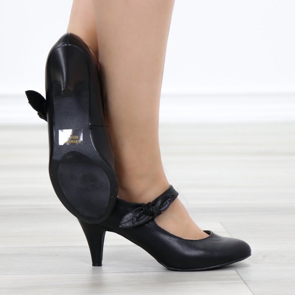 Closed Toe Low Mid Heel Bow Strap Dress Pump - Picture 3 of 12